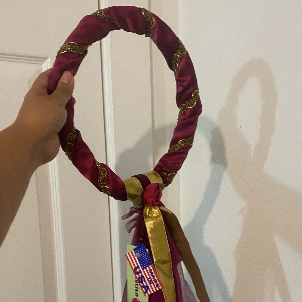 Renaissance maiden headpiece
